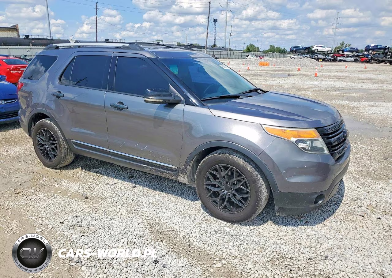 2011 Ford Explorer Xlt VIN:1FMHK7D8XBGA56457 - 4