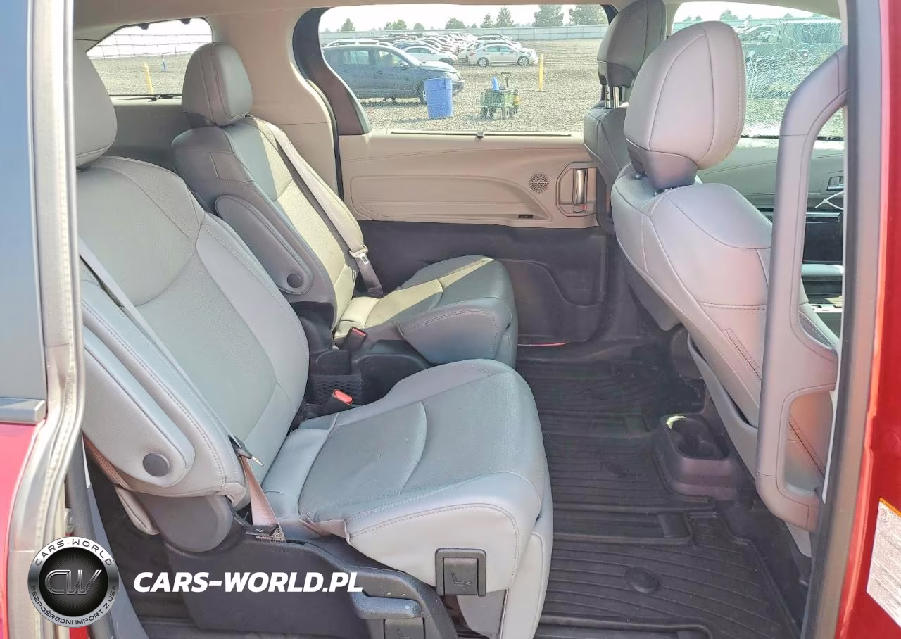 2023 Toyota Sienna Limited 7-Passenger VIN:5TDZSKFC9PS094367 - 11