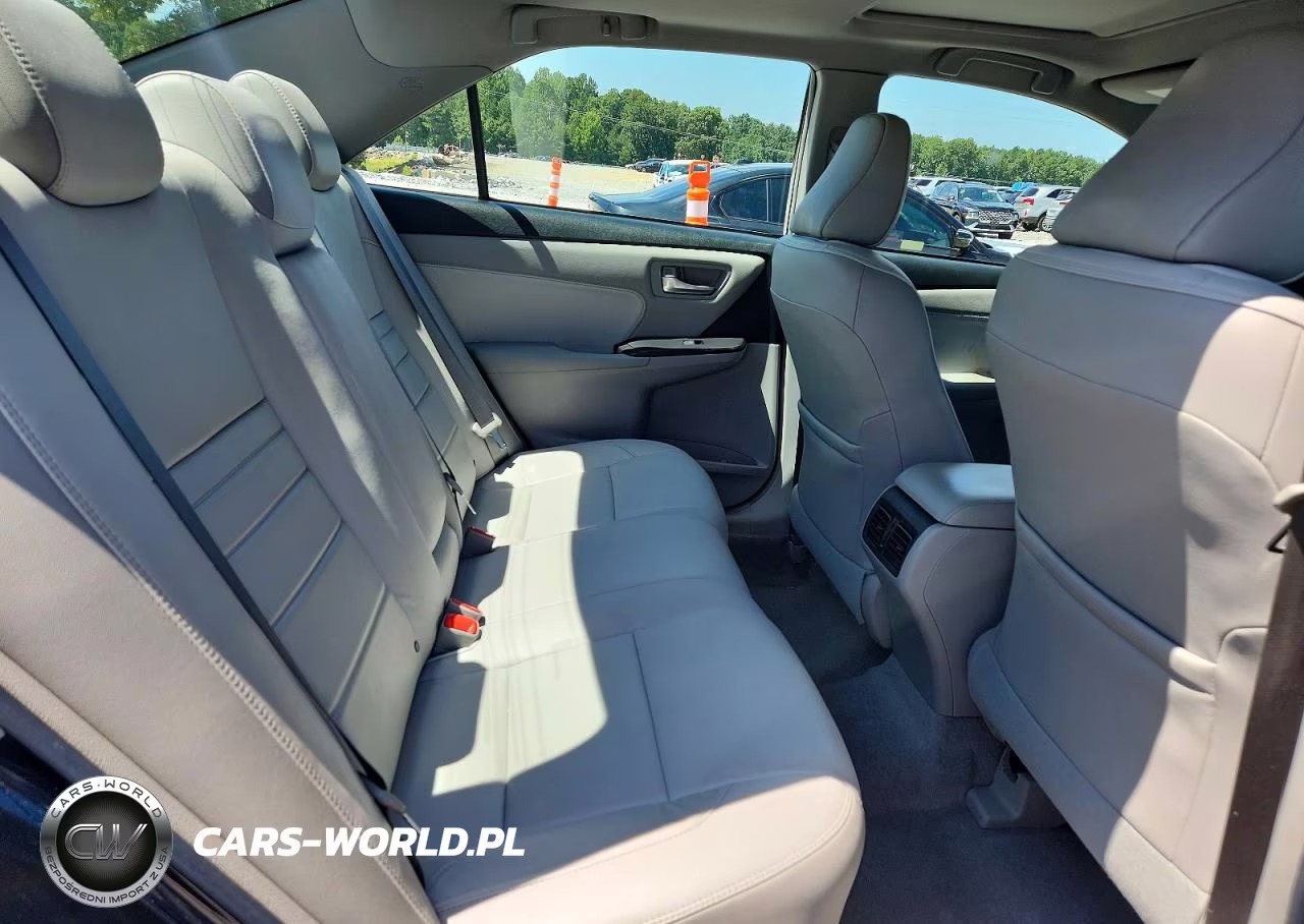 2017 Toyota Camry Xle VIN:4T1BF1FKXHU699417 - 10