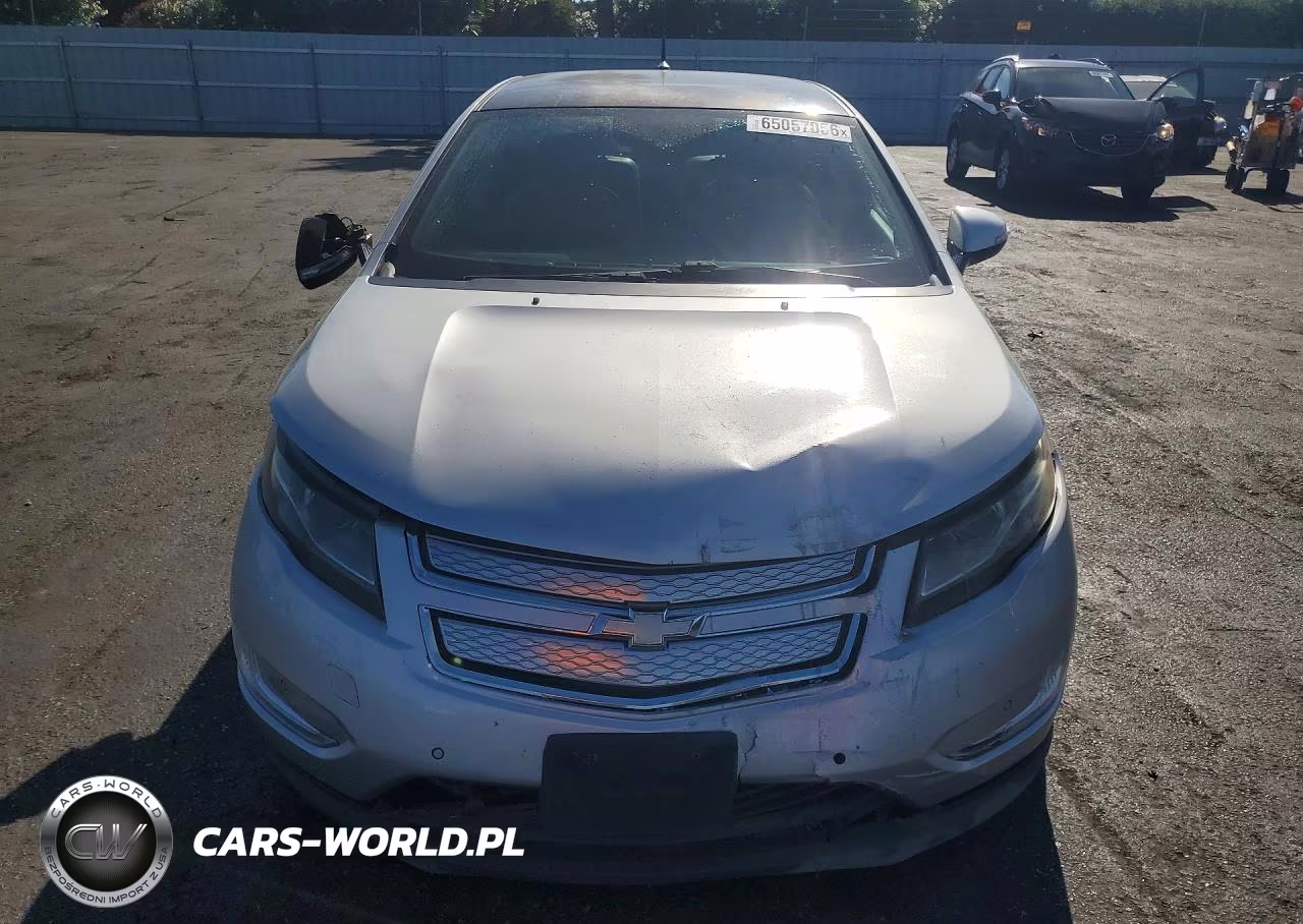 2011 Chevrolet Volt VIN:1G1RD6E44BU100794 - 5