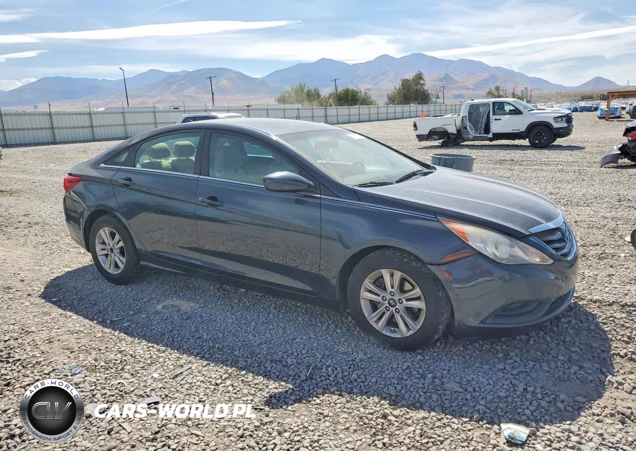 2011 Hyundai Sonata Gls VIN:5NPEB4AC7BH004410 - 4