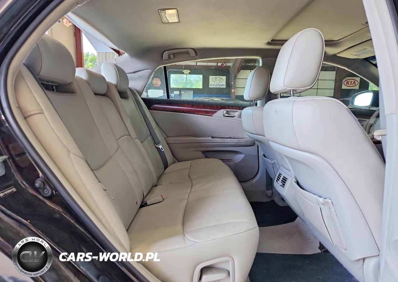 2011 Toyota Avalon Limited VIN:4T1BK3DB8BU434030 - 10