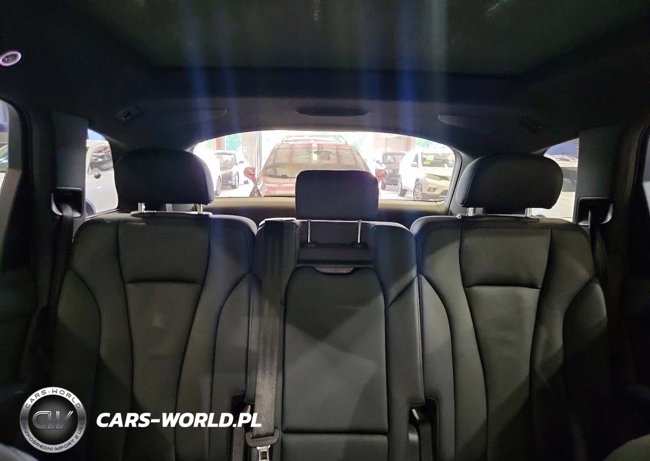2021 Audi Q7 Premium Plus VIN:WA1LXAF75MD026685 - 10