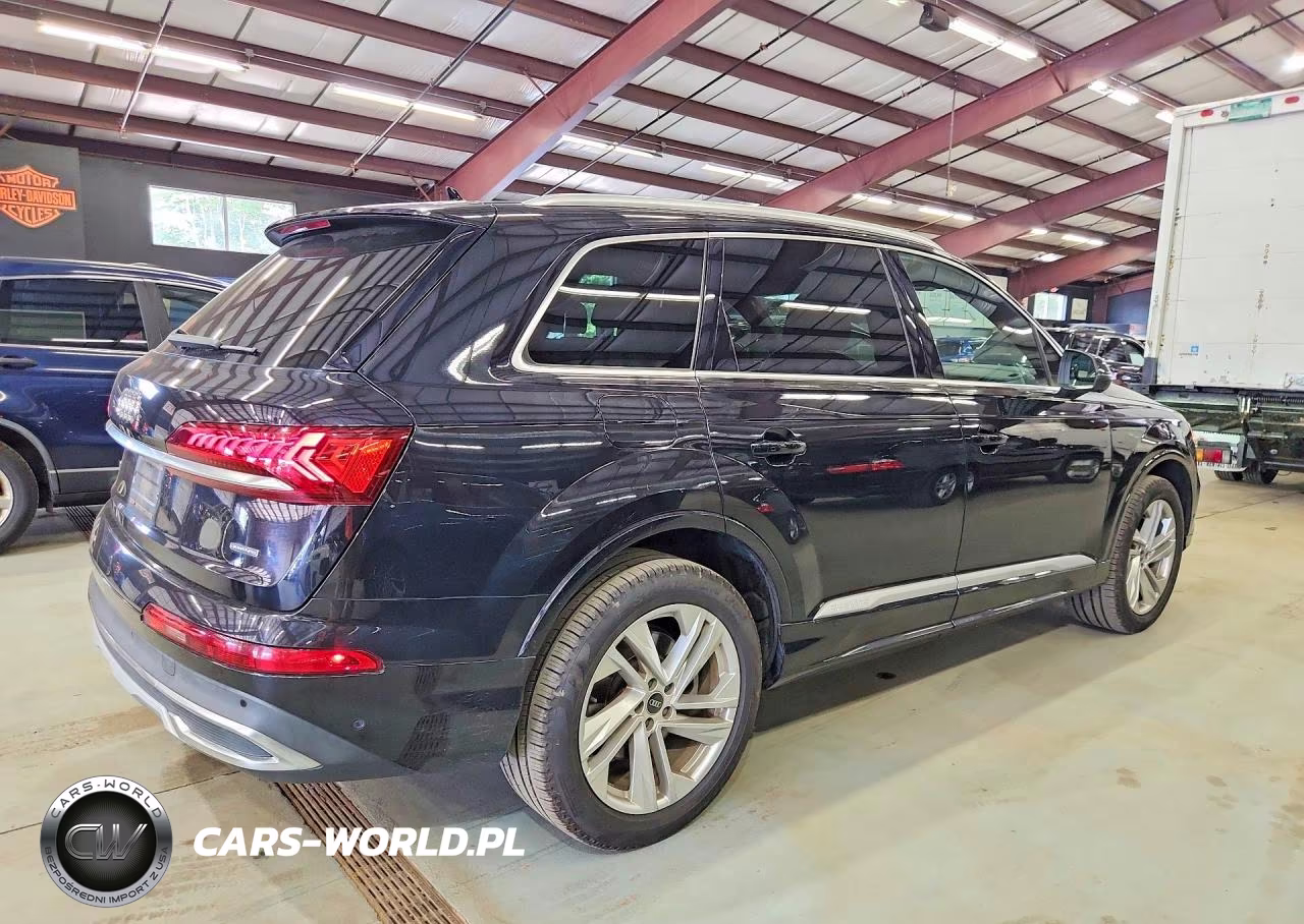 2021 Audi Q7 Premium Plus VIN:WA1LXAF75MD026685 - 3