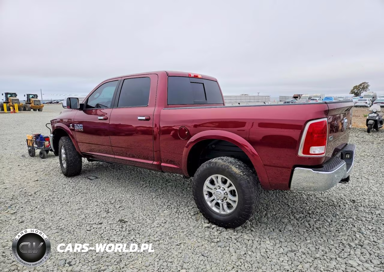 2018 Ram 2500 Laramie VIN:3C6UR5FL6JG115079 - 2