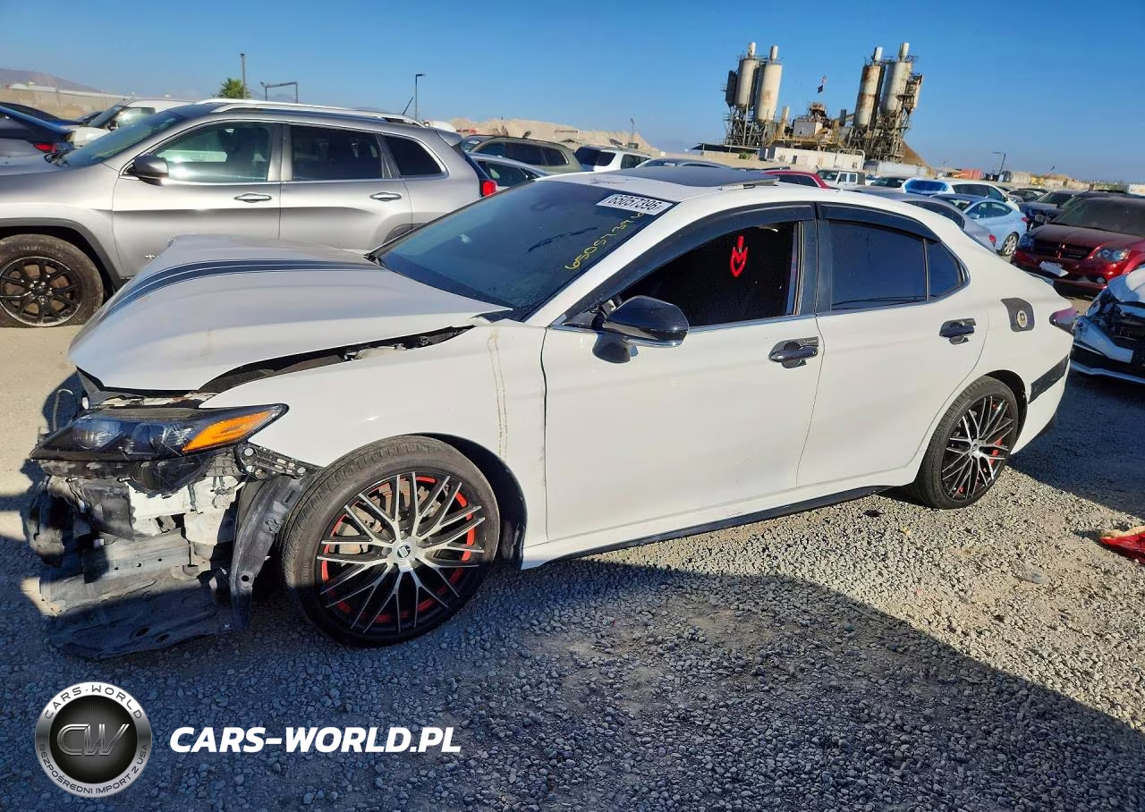 2020 Toyota Camry Se