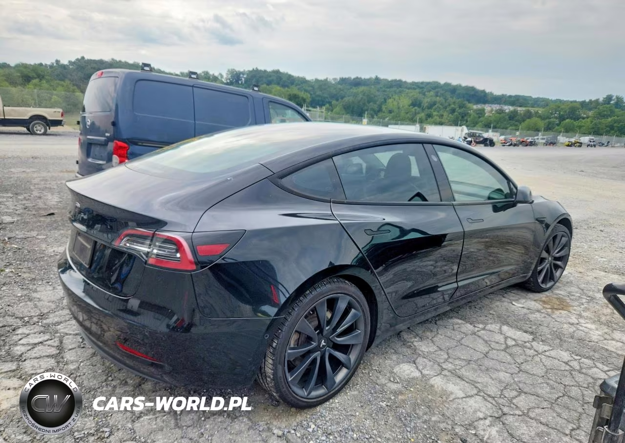 2021 Tesla Model 3 VIN:5YJ3E1EAXMF915144 - 3