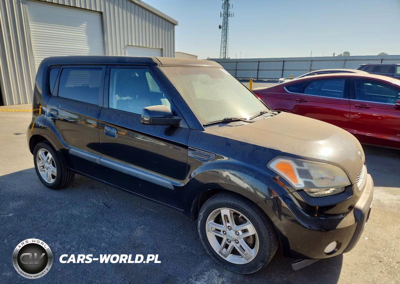 2010 Kia Soul + VIN:KNDJT2A29A7179963 - 4