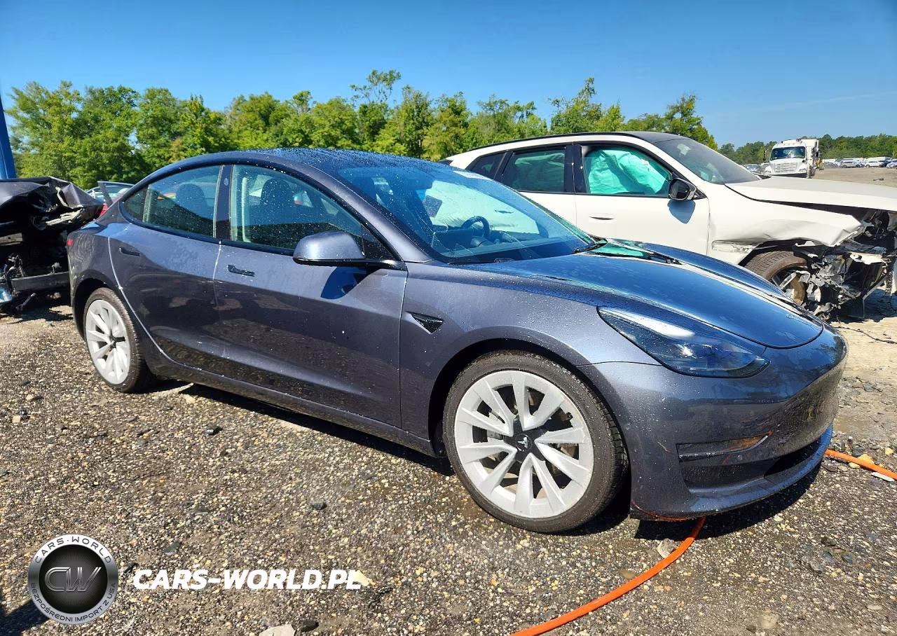 2022 Tesla Model 3 VIN:5YJ3E1EAXNF368555 - 4