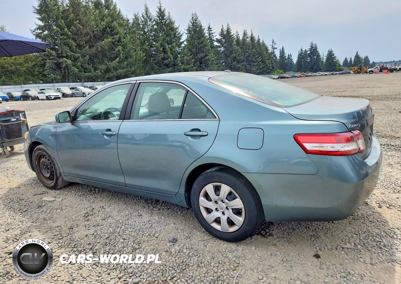2010 Toyota Camry Le VIN:4T1BF3EK8AU575813 - 2