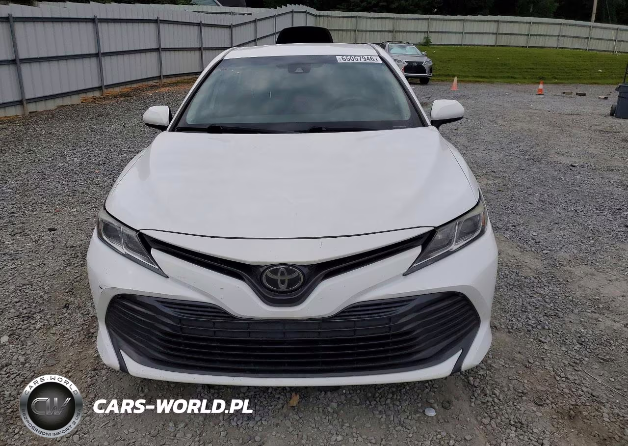 2020 Toyota Camry Le VIN:4T1C11AK2LU899954 - 5