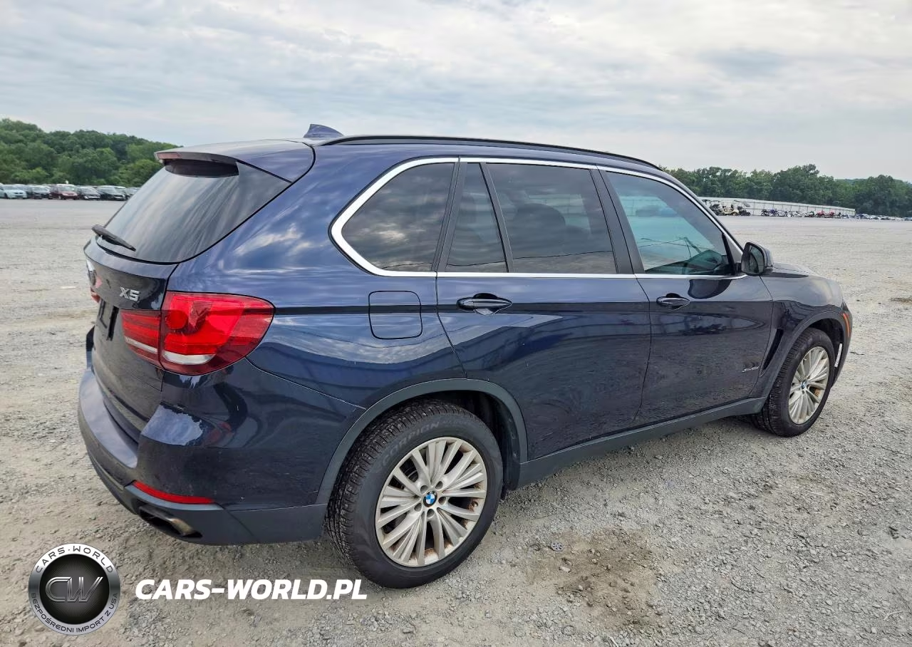 2015 BMW X5 xDrive50I VIN:5UXKR6C58F0J78898 - 3