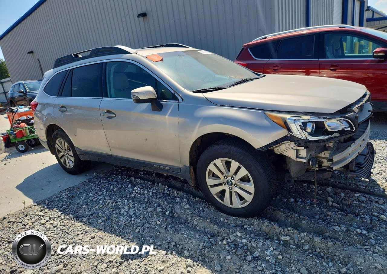 2016 Subaru Outback 2.5I Premium VIN:4S4BSBHC4G3212725 - 4