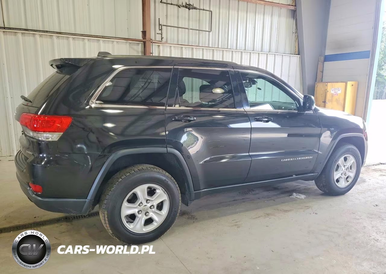 2015 Jeep Grand Cherokee Laredo VIN:1C4RJFAG2FC122109 - 3