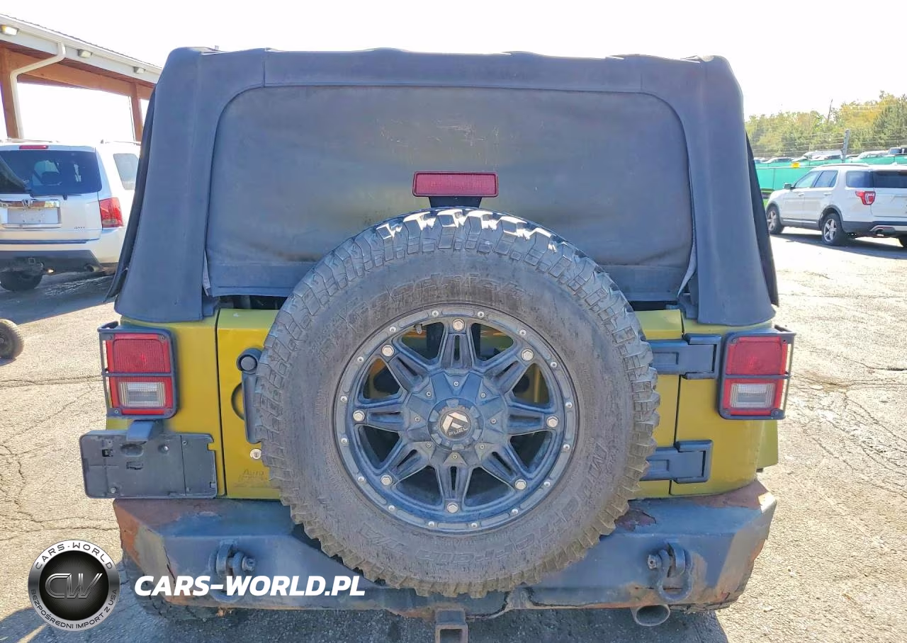 2007 Jeep Wrangler Sahara VIN:1J4FA54137L160528 - 6