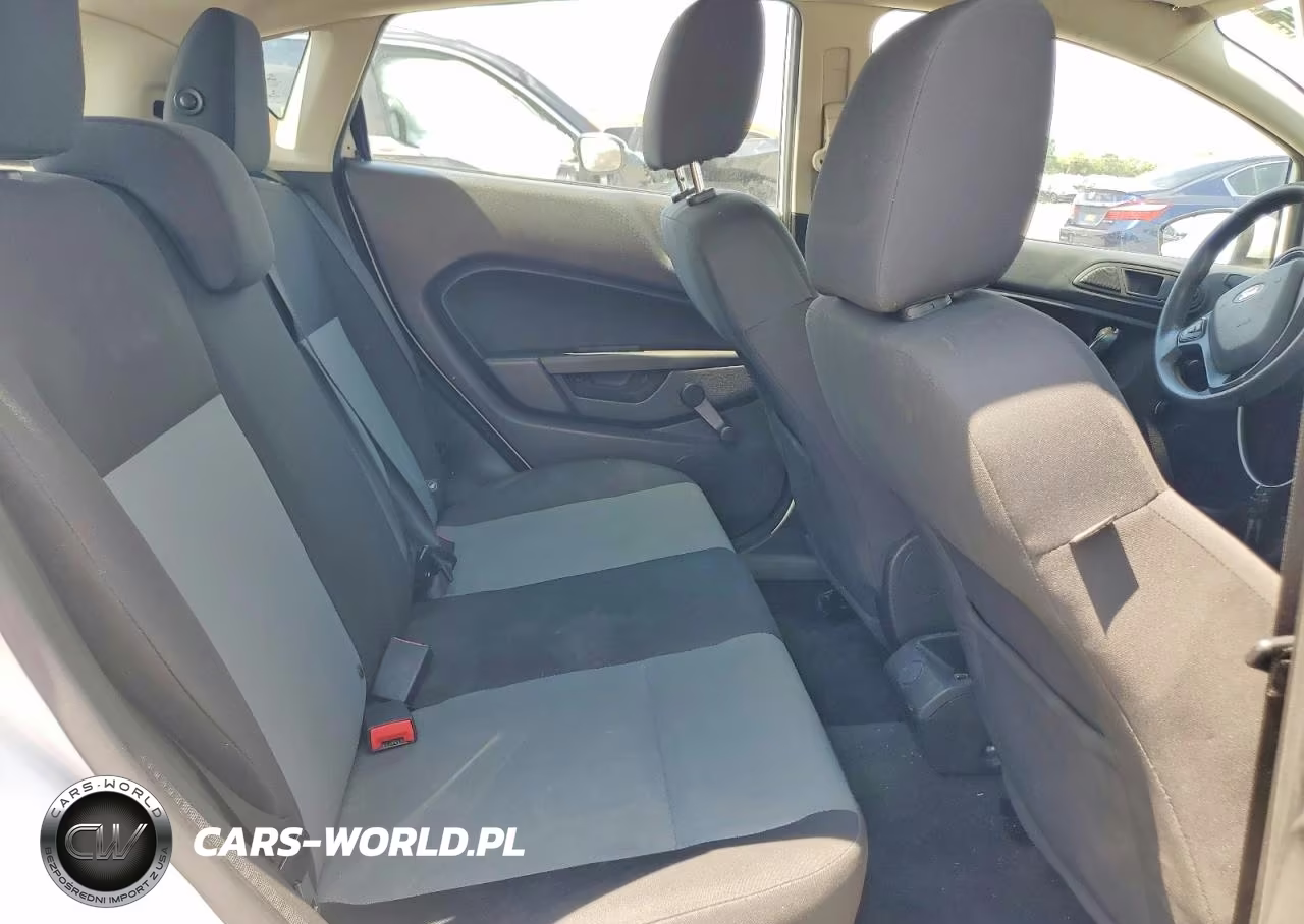 2015 Ford Fiesta S VIN:3FADP4TJ0FM157614 - 11
