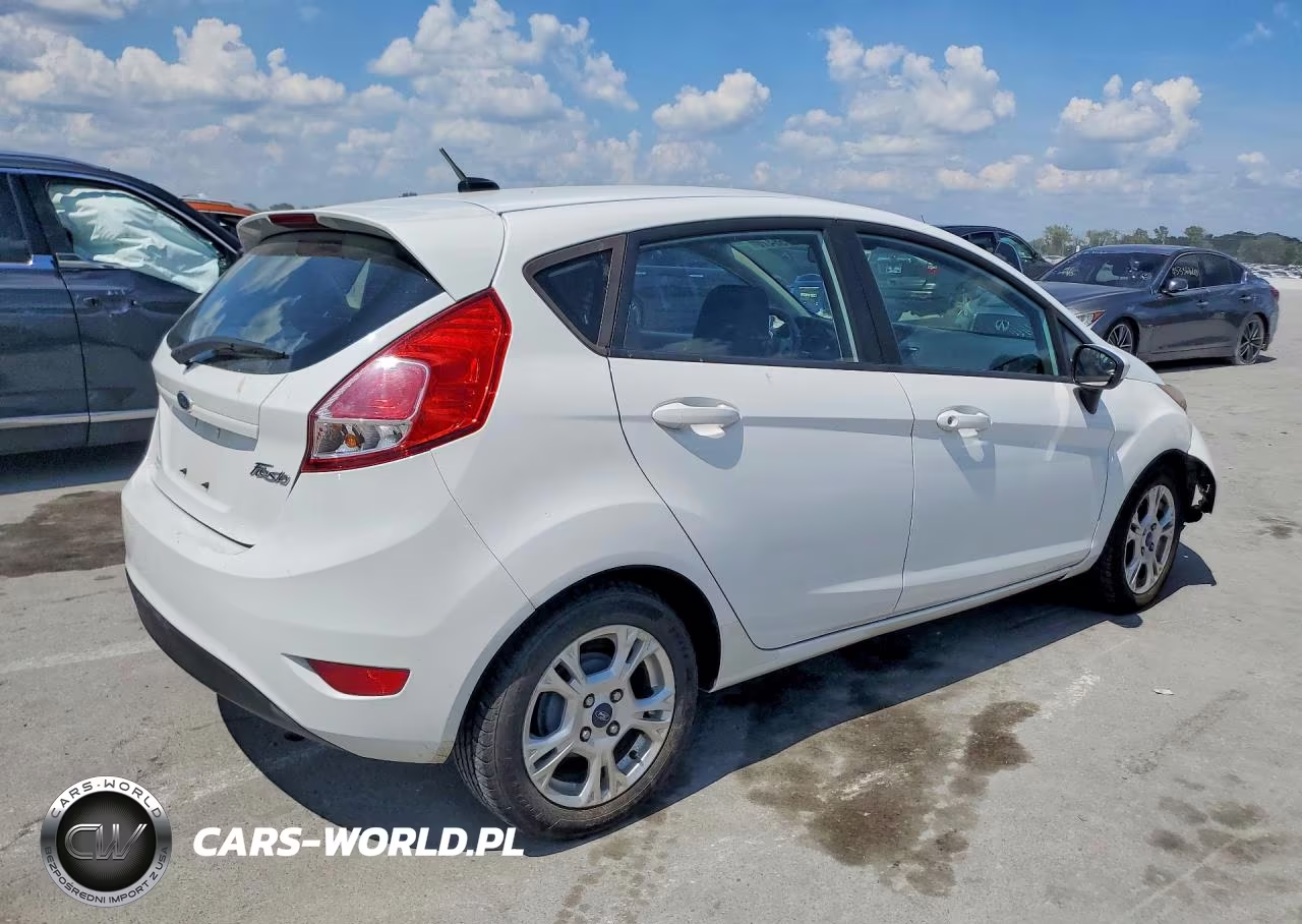 2015 Ford Fiesta S VIN:3FADP4TJ0FM157614 - 3