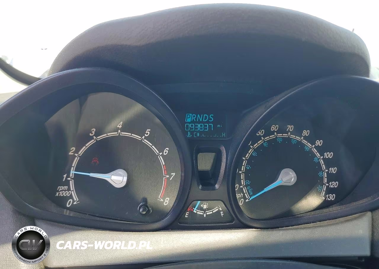 2015 Ford Fiesta S VIN:3FADP4TJ0FM157614 - 9