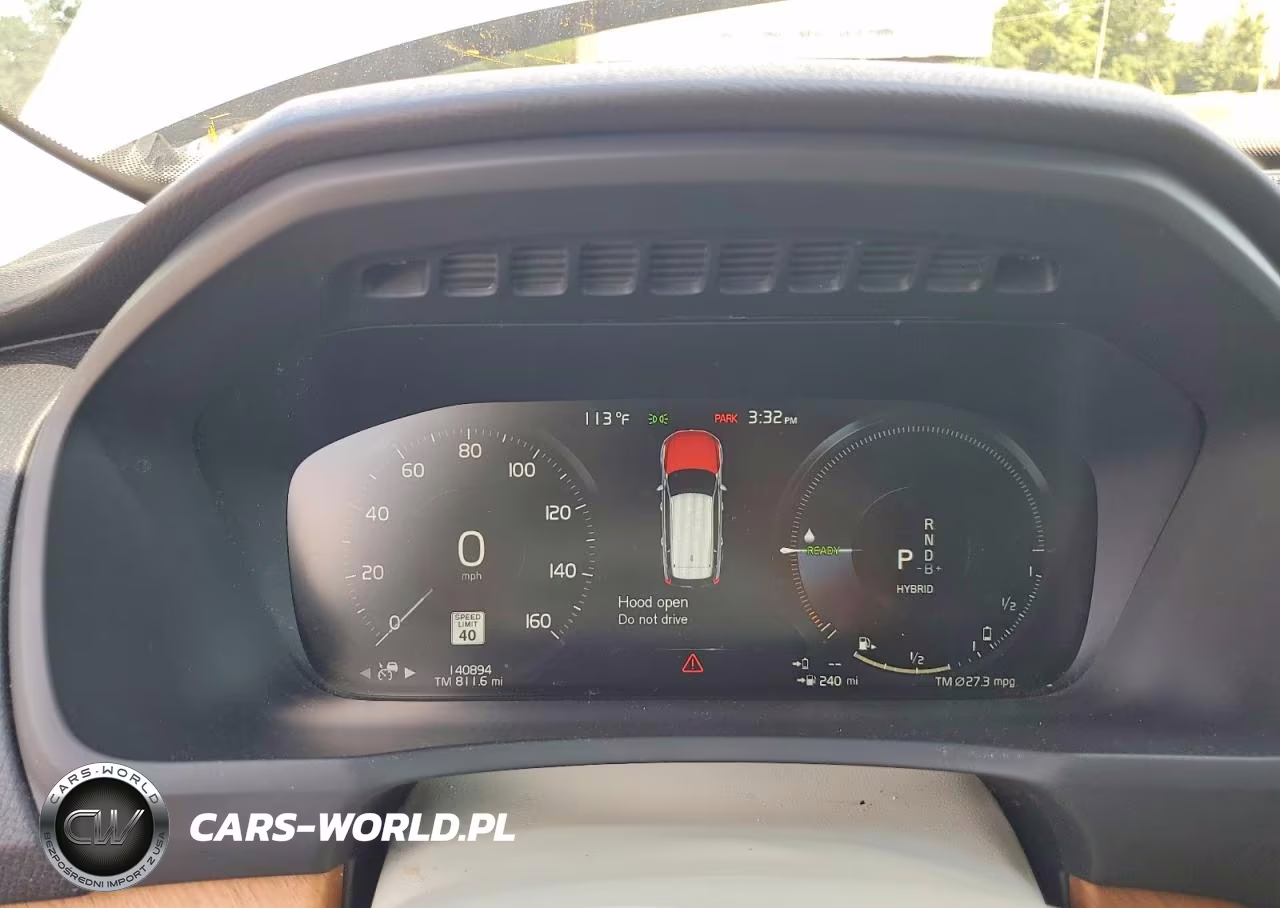 2021 Volvo Xc90 T8 Recharge Momentum VIN:YV4BR00K6M1682041 - 9