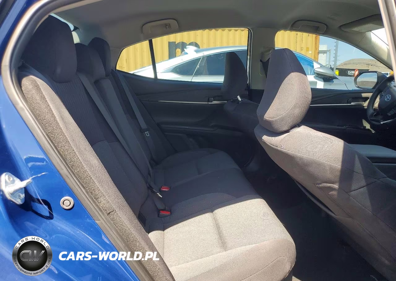 2025 Toyota Camry Le VIN:4T1DAACKXSU069612 - 10
