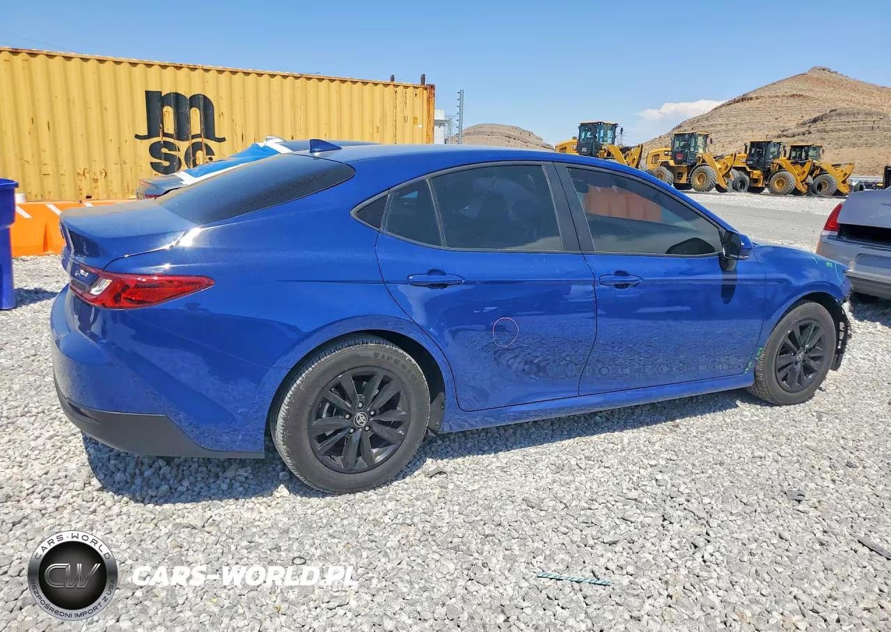 2025 Toyota Camry Le VIN:4T1DAACKXSU069612 - 3