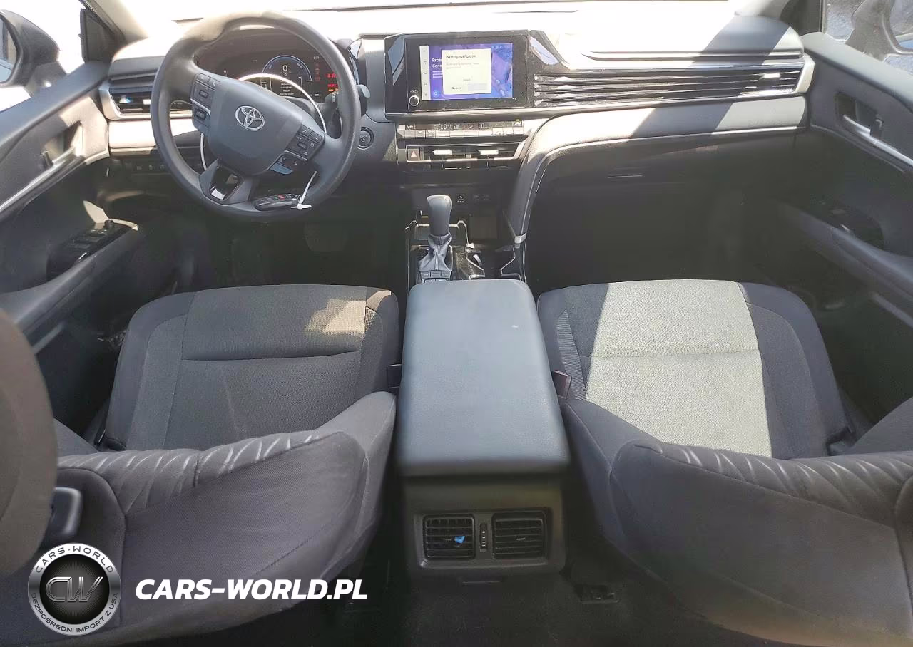 2025 Toyota Camry Le VIN:4T1DAACKXSU069612 - 8
