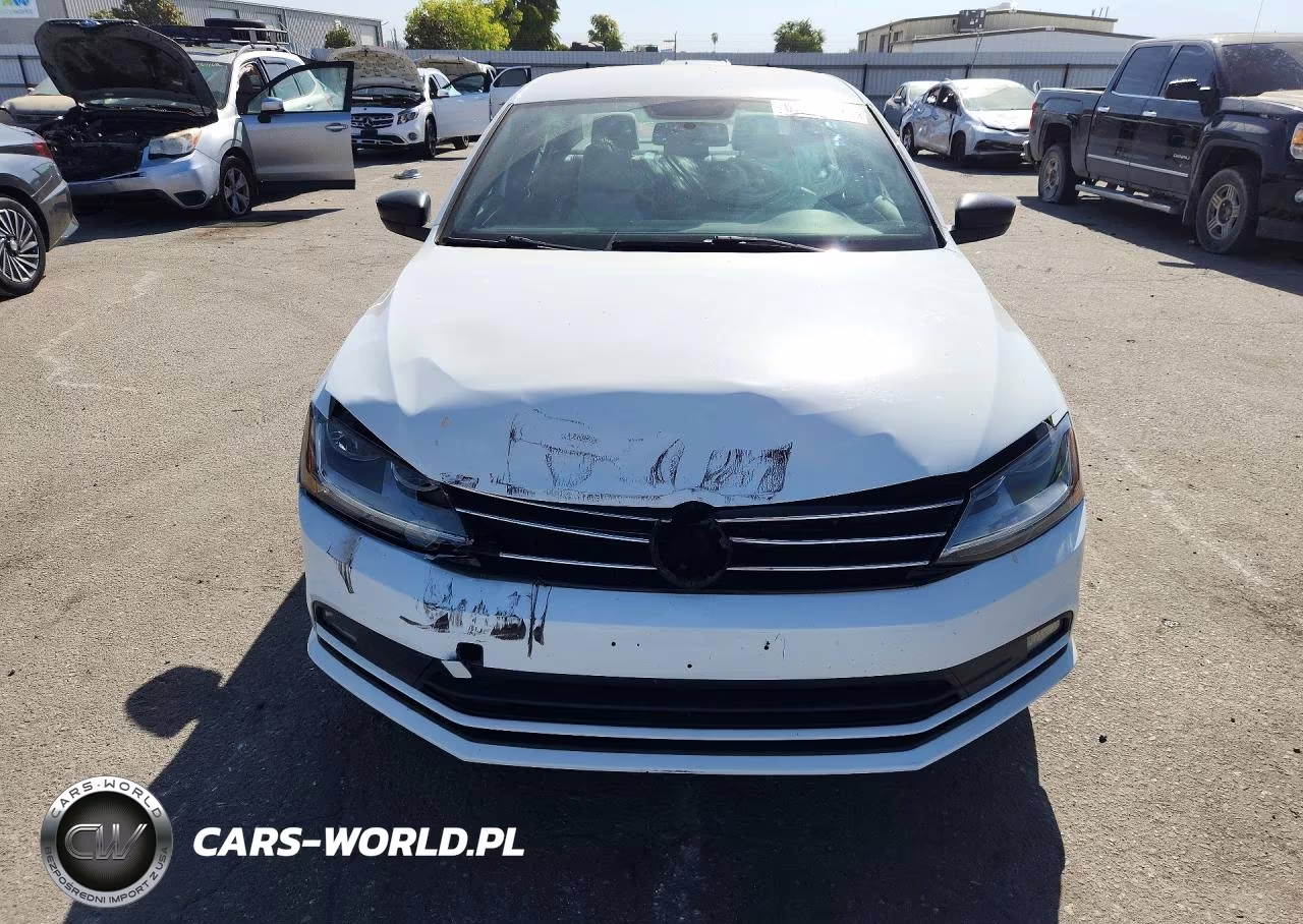 2017 Volkswagen Jetta Sport VIN:3VWD17AJ5HM386855 - 5