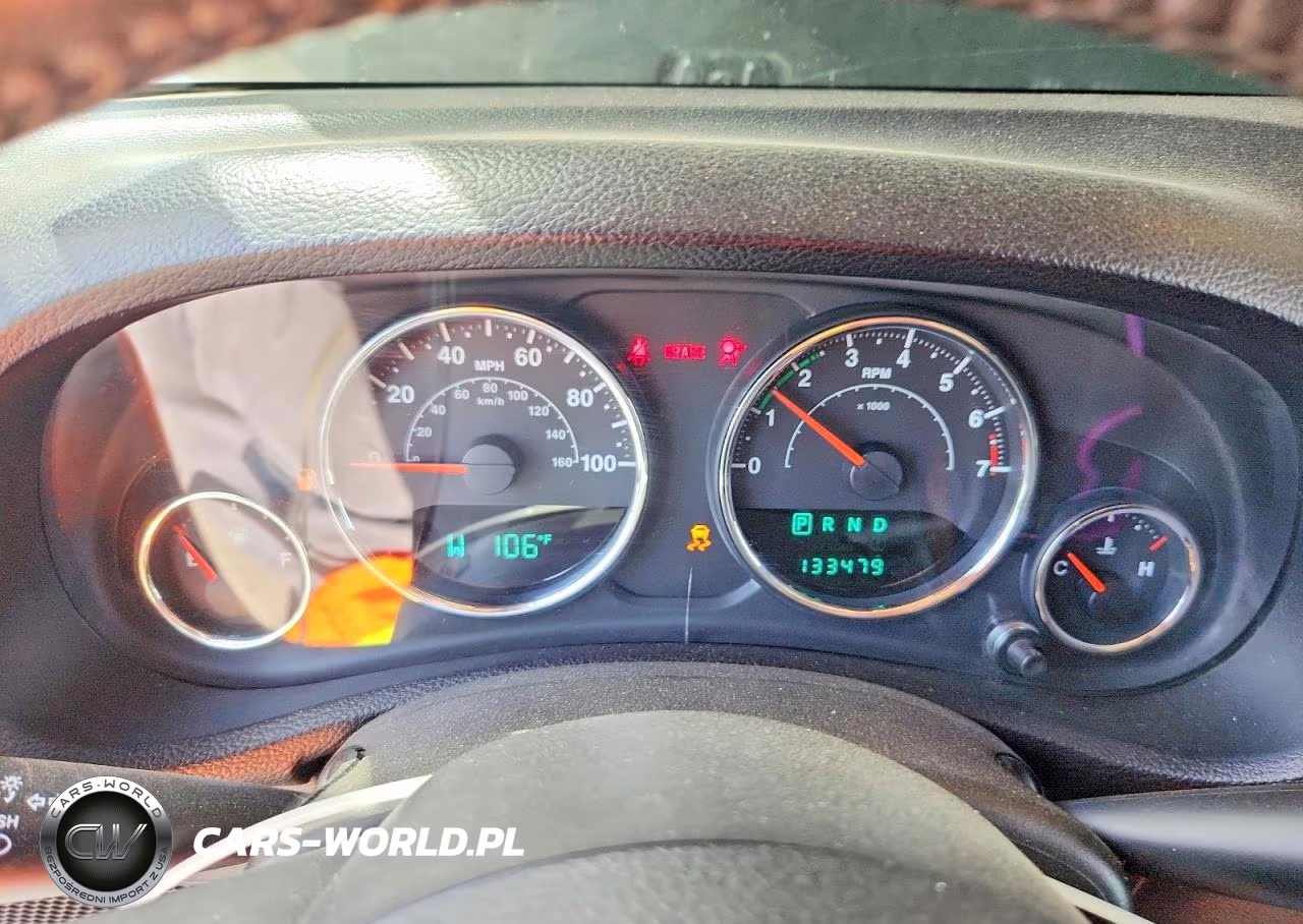 2014 Jeep Wrangler Unlimited Sport VIN:1C4HJWDG7EL246866 - 9
