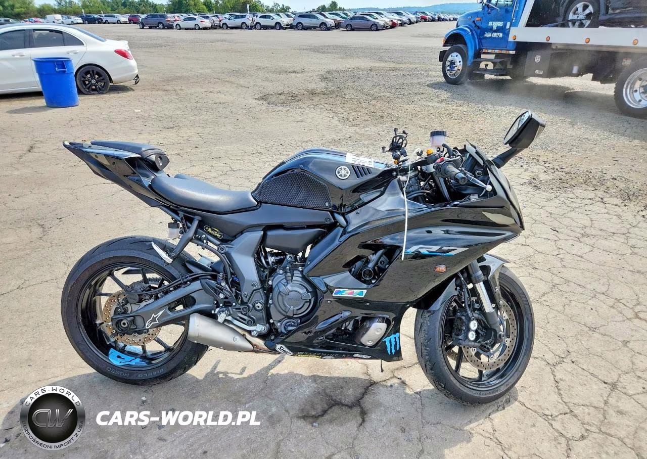 2022 Yamaha Yzfr7