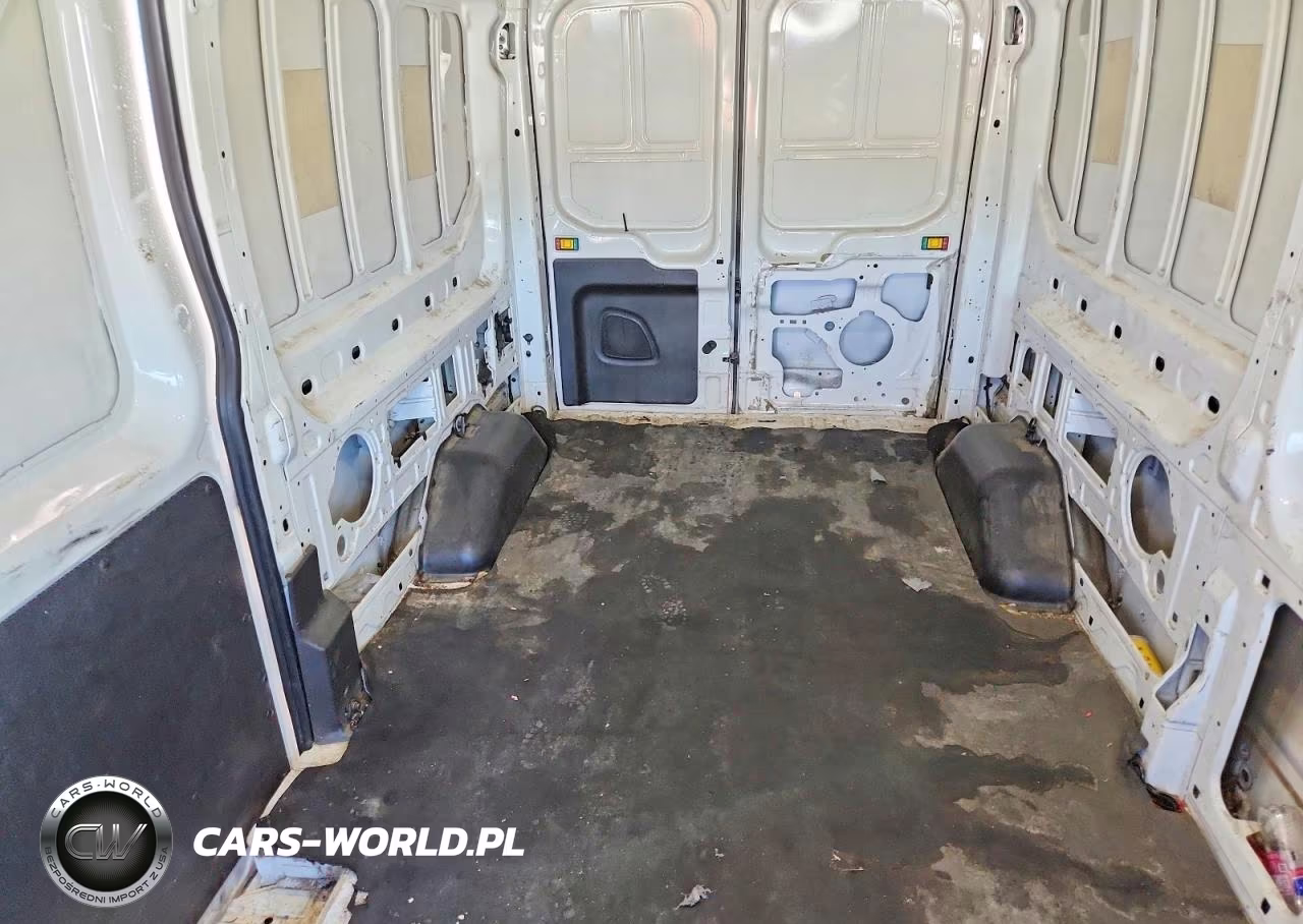 2017 Ford Transit T-250 VIN:1FTYR2CM8HKB19997 - 11
