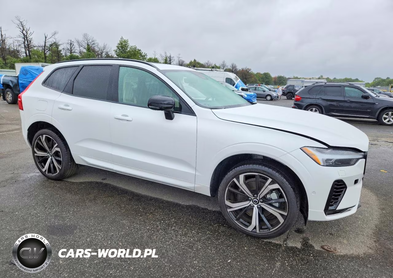 2025 Volvo Xc60 Ultra VIN:YV4H60RM9S1070307 - 4