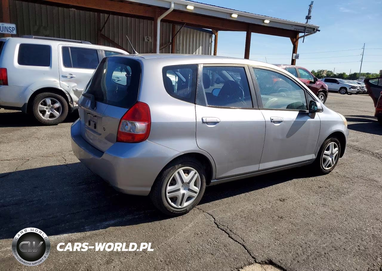 2008 Honda Fit VIN:JHMGD38408S027225 - 3