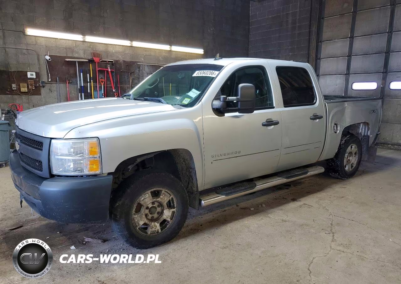 2013 Chevrolet Silverado C1500 Heavy Duty – zdjęcie 1 z 12
