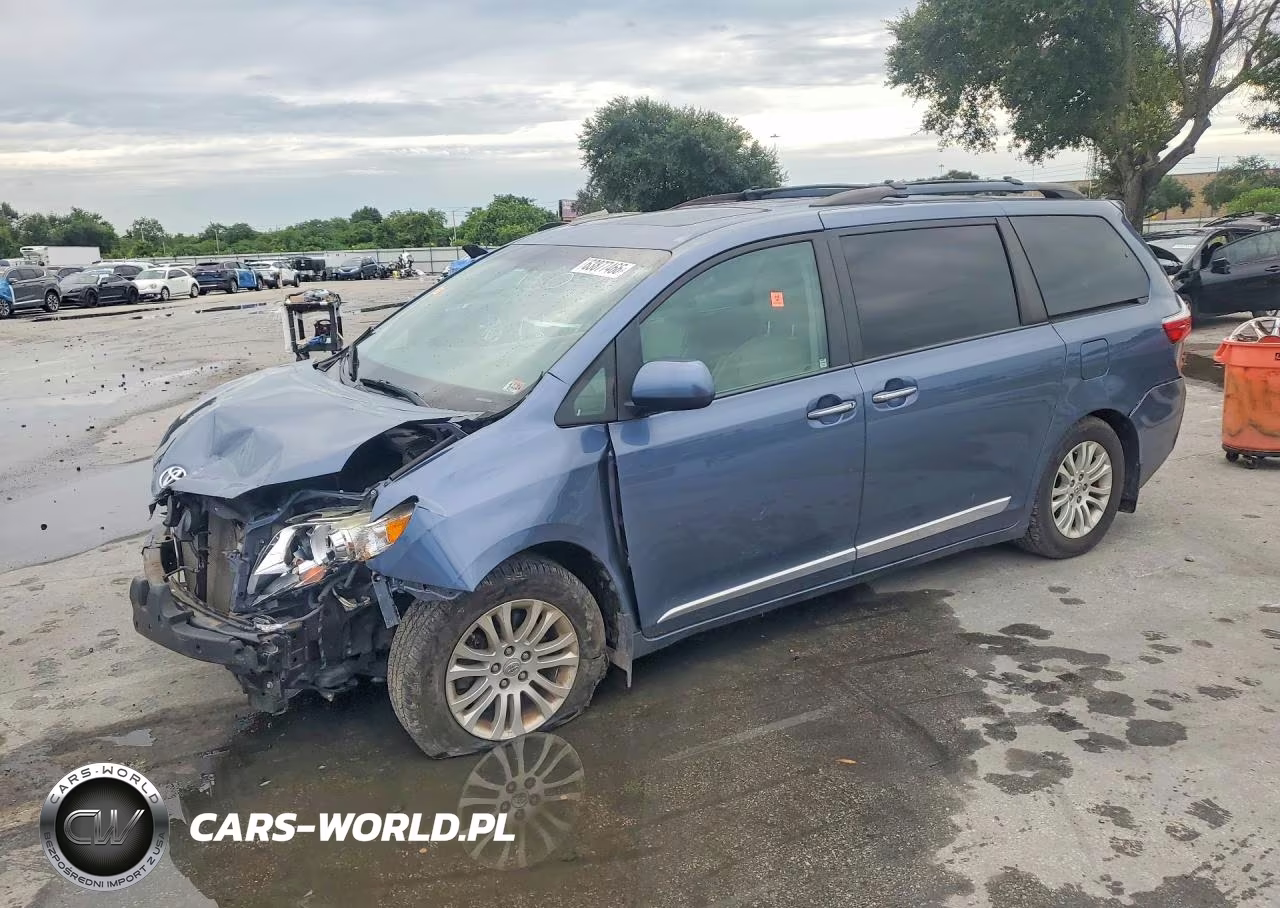 2015 Toyota Sienna Xle 8-Passenger