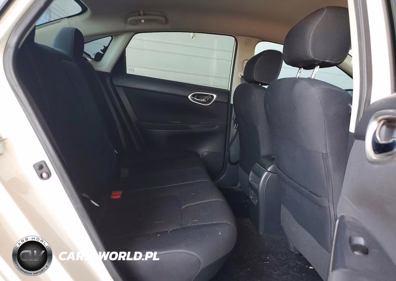 2015 Nissan Sentra S VIN:3N1AB7AP1FY275347 - 10