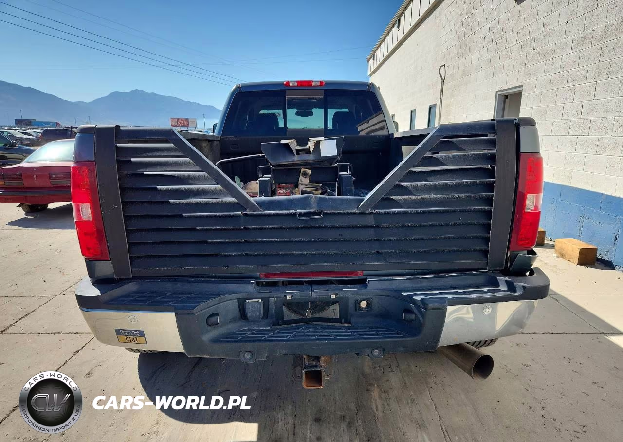 2008 Chevrolet Silverado K3500 VIN:1GCJK33658F112270 - 6