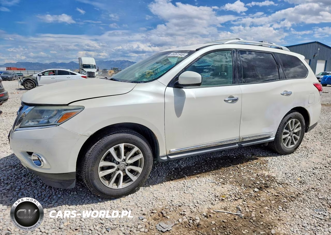 2014 Nissan Pathfinder S – zdjęcie 1 z 12