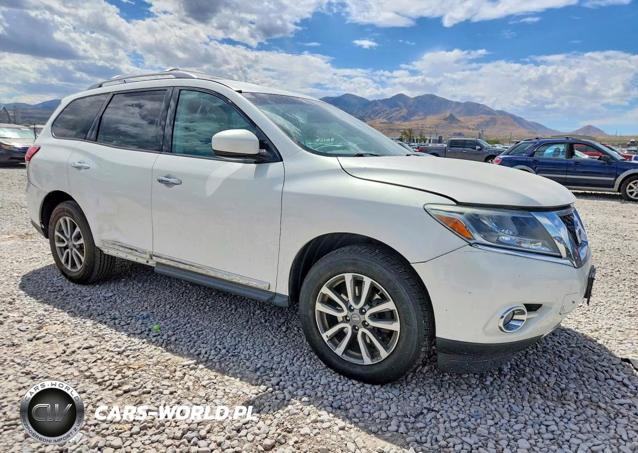2014 Nissan Pathfinder S VIN:5N1AR2MM2EC612110 - 4