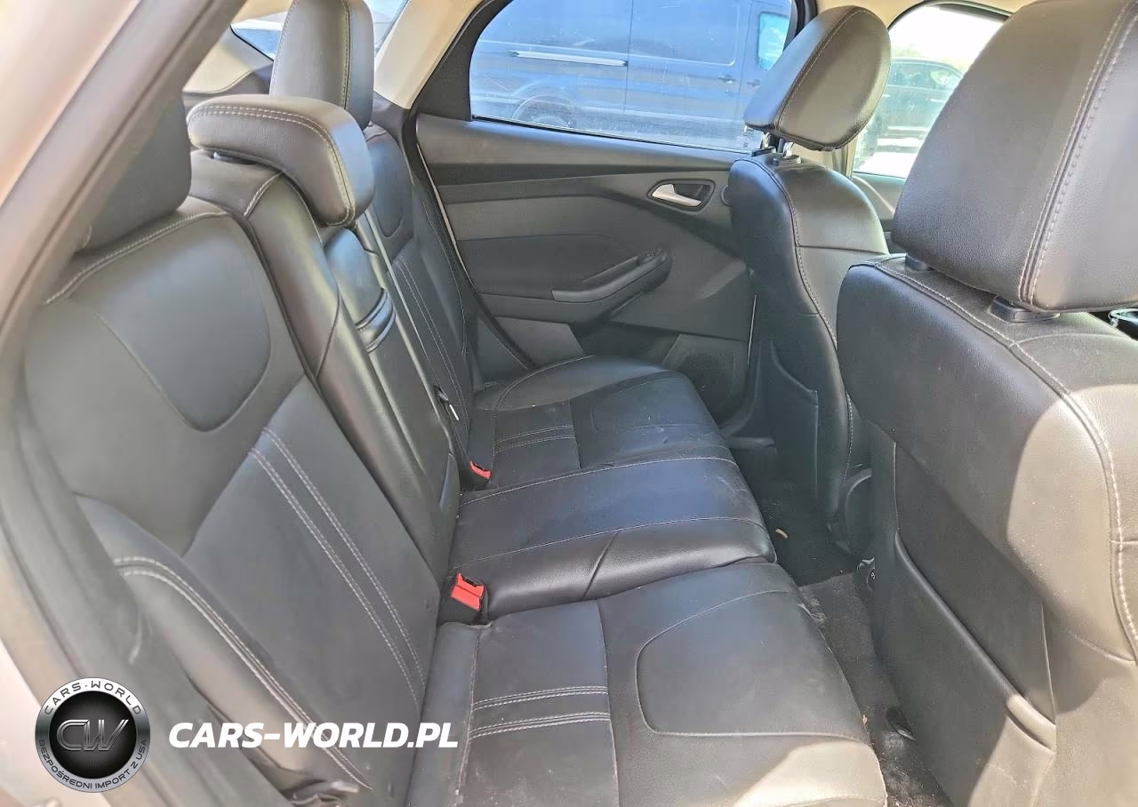 2013 Ford Focus Titanium VIN:1FADP3N23DL335191 - 10