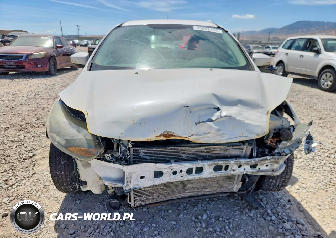 2013 Ford Focus Titanium VIN:1FADP3N23DL335191 - 5