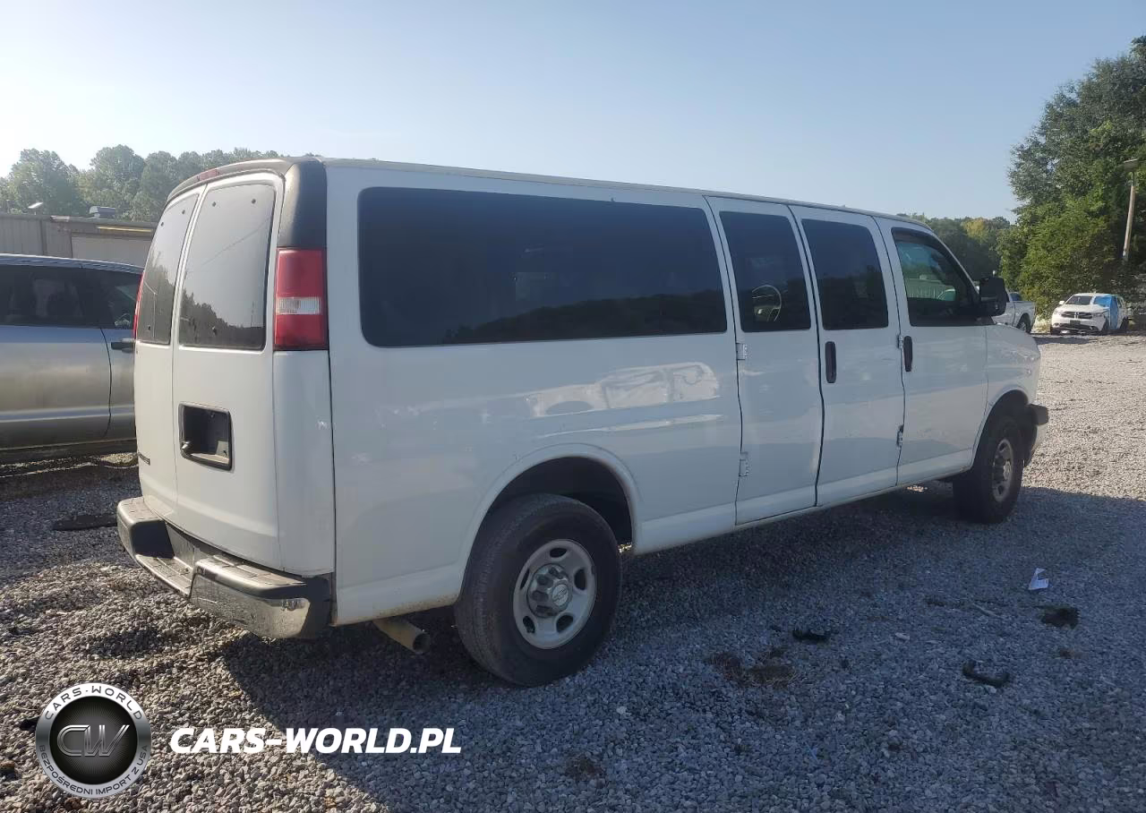 2018 Chevrolet Express G3500 Lt VIN:1GAZGPFG3J1218941 - 3