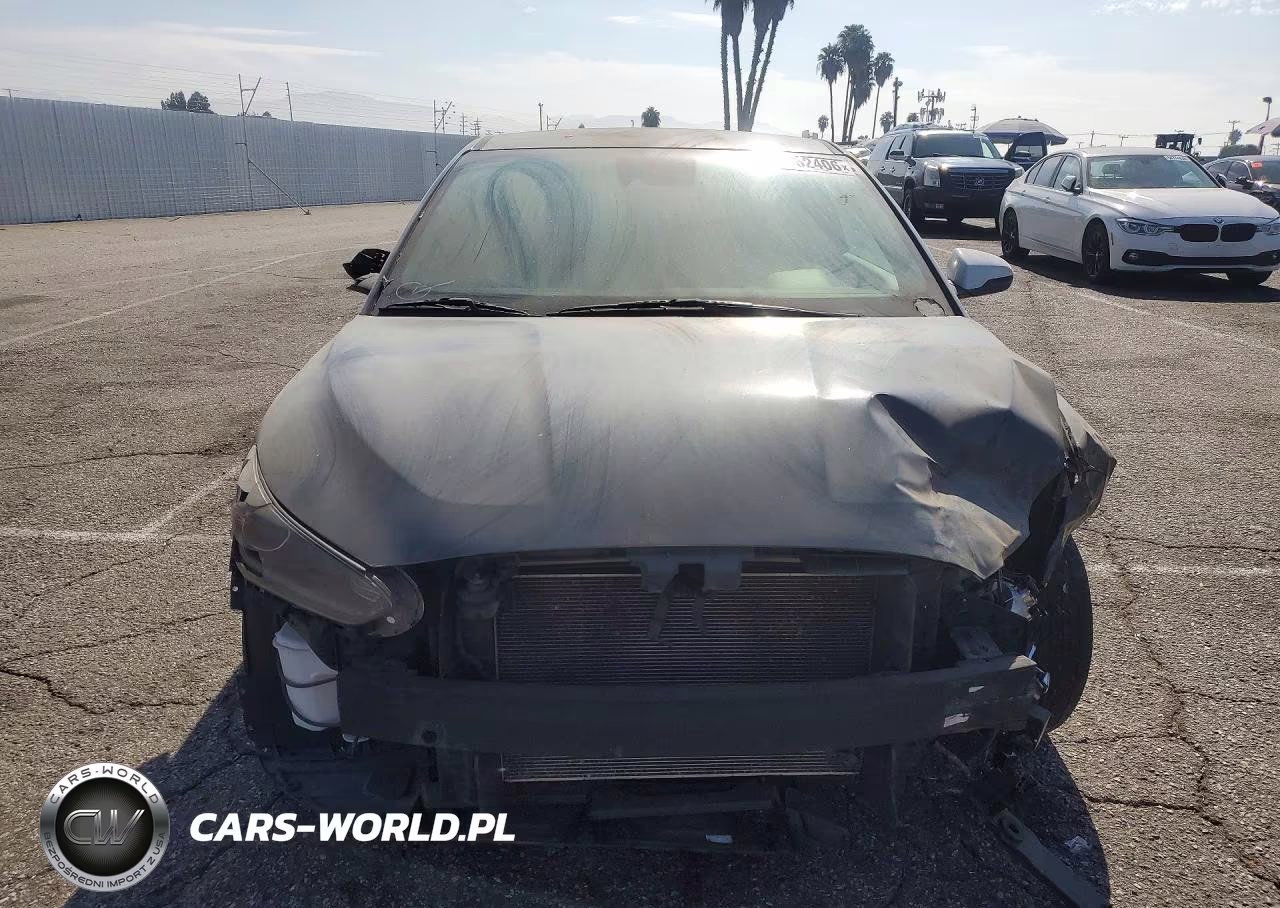 2019 Hyundai Veloster Base VIN:KMHTG6AF9KU019944 - 5