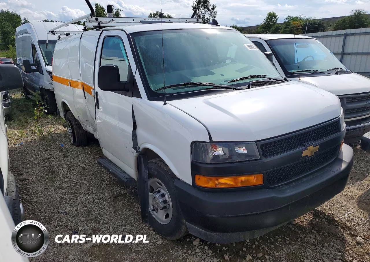2025 Chevrolet Express G2500 VIN:1GCWGAFP9S1273340 - 4