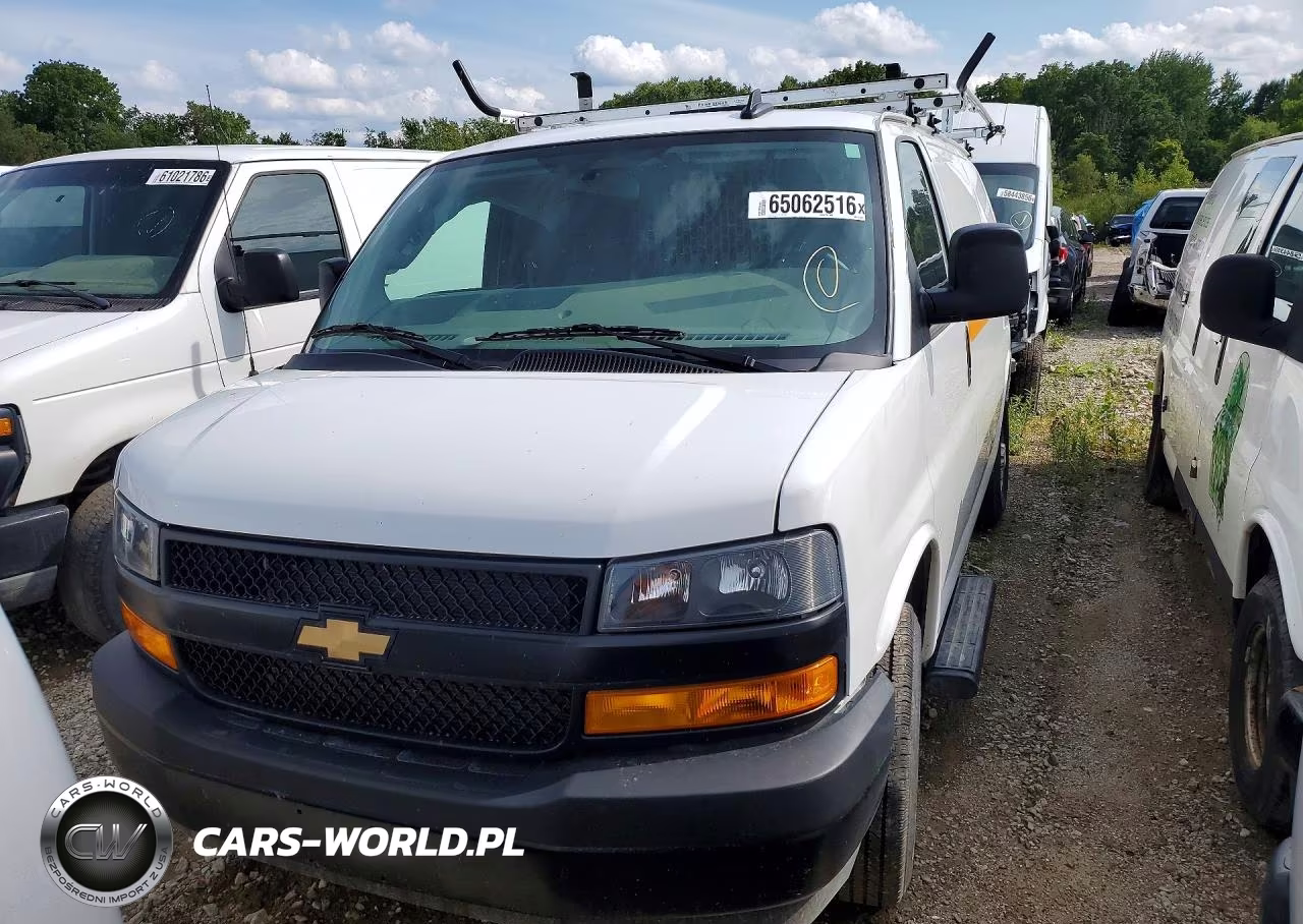 2025 Chevrolet Express G2500 VIN:1GCWGAFP9S1273340 - 5