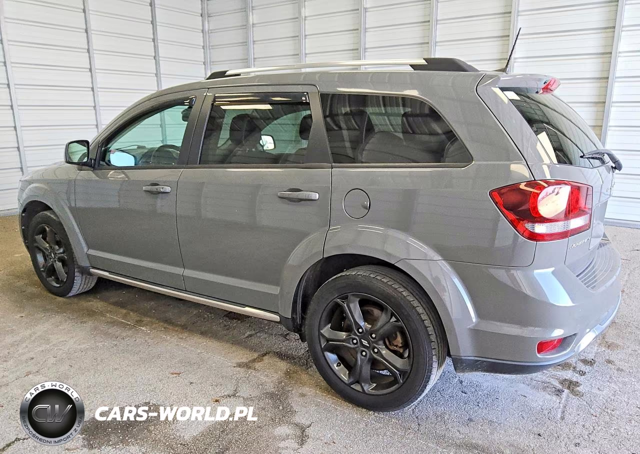 2019 Dodge Journey Crossroad VIN:3C4PDCGG5KT861624 - 2