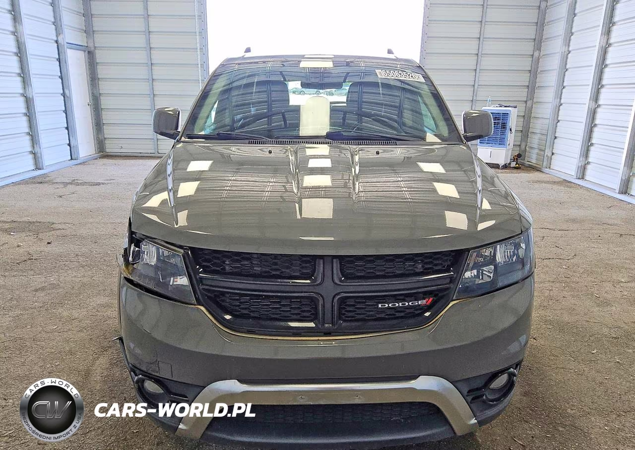 2019 Dodge Journey Crossroad VIN:3C4PDCGG5KT861624 - 5
