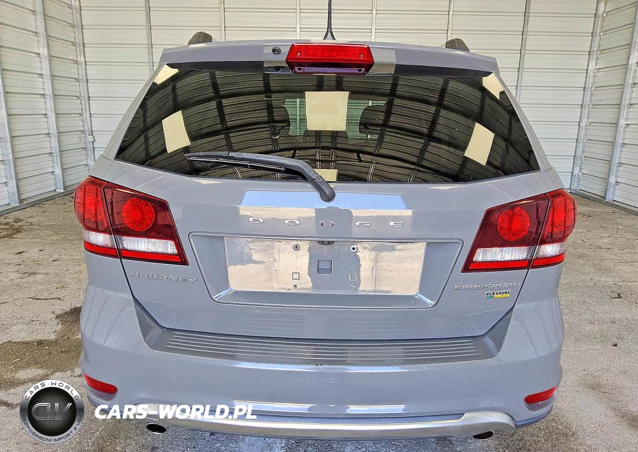 2019 Dodge Journey Crossroad VIN:3C4PDCGG5KT861624 - 6
