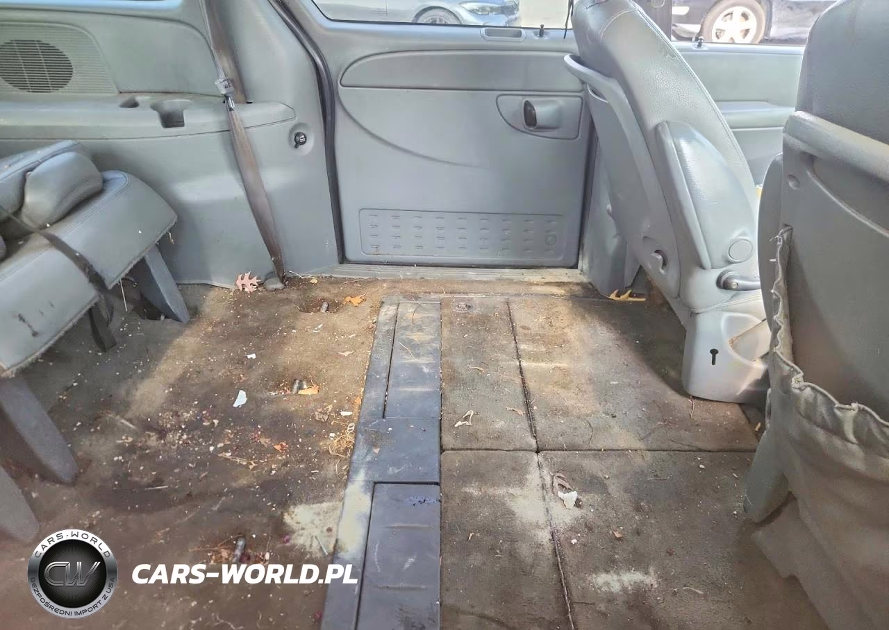 2005 Dodge Grand Caravan Sxt VIN:2D8GP44L65R443466 - 11