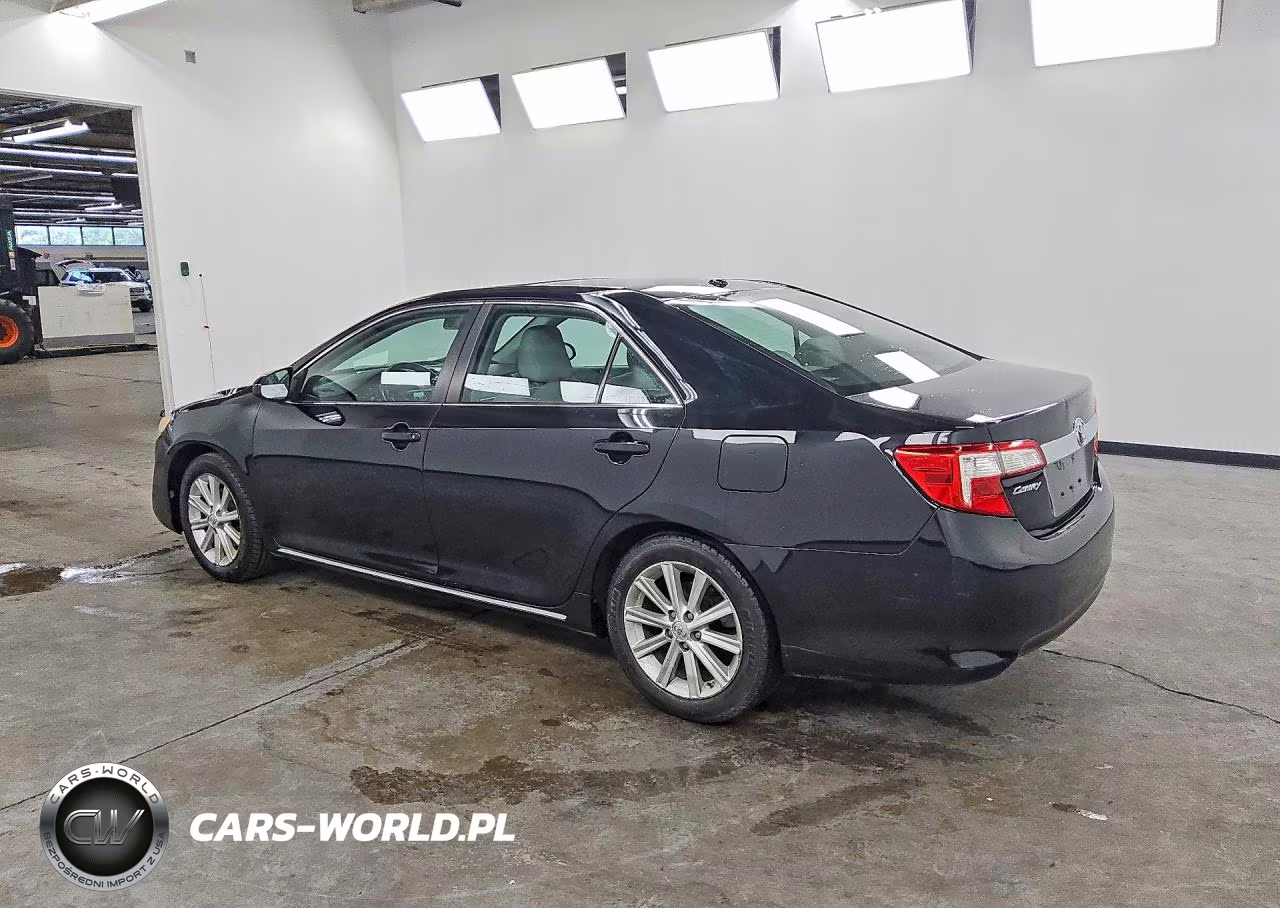 2014 Toyota Camry Xle VIN:4T4BF1FKXER398115 - 2