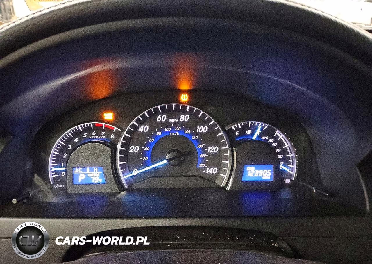 2014 Toyota Camry Xle VIN:4T4BF1FKXER398115 - 9